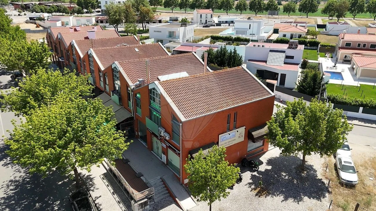 Loja para Venda em Almeirim Foto 34