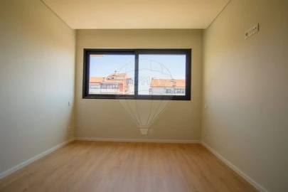 Apartamento T2 para Arrendamento em Canidelo