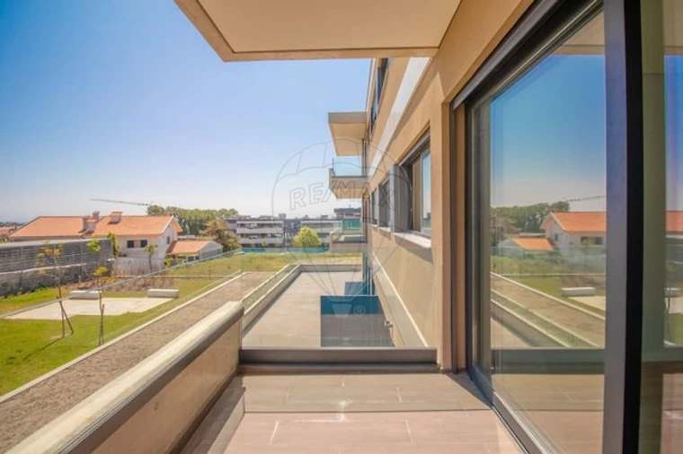 Apartamento T2 para Arrendamento em Canidelo Foto 13