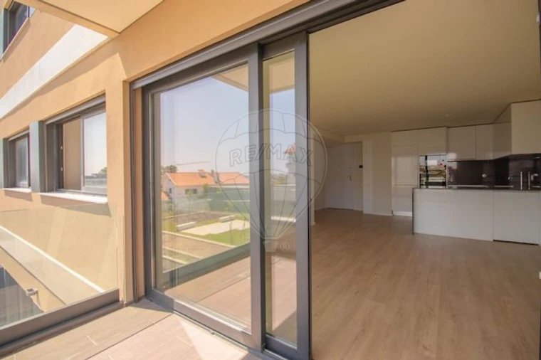 Apartamento T2 para Arrendamento em Canidelo Foto 7