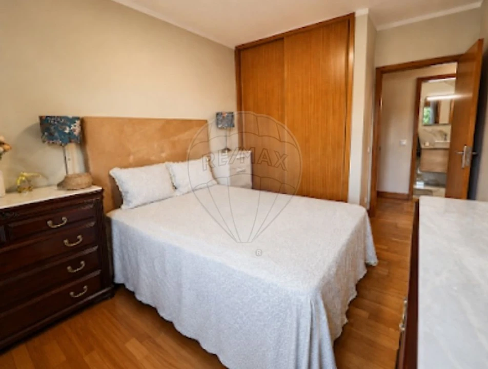 Apartamento T3 para Venda em Pedrouços Foto 26