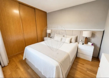 Apartamento T3 para Venda em Pedrouços