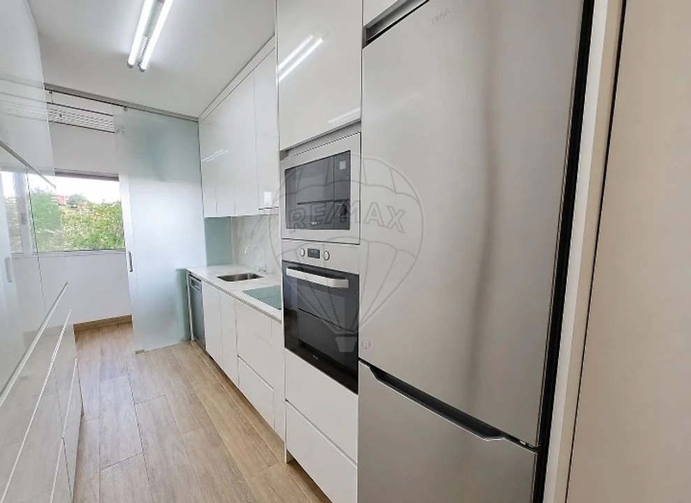 Apartamento T3 para Venda em Pedrouços Foto 12