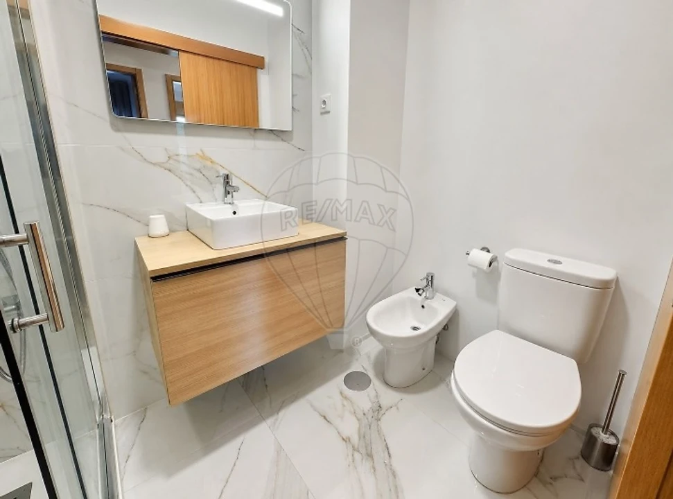 Apartamento T3 para Venda em Pedrouços Foto 6