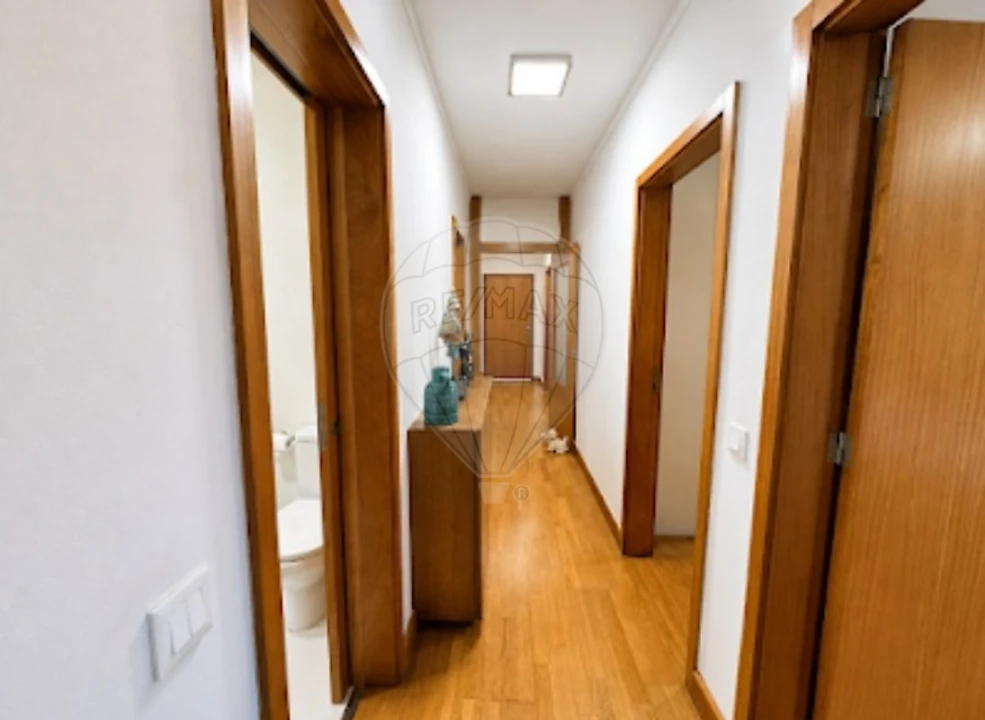 Apartamento T3 para Venda em Pedrouços Foto 14