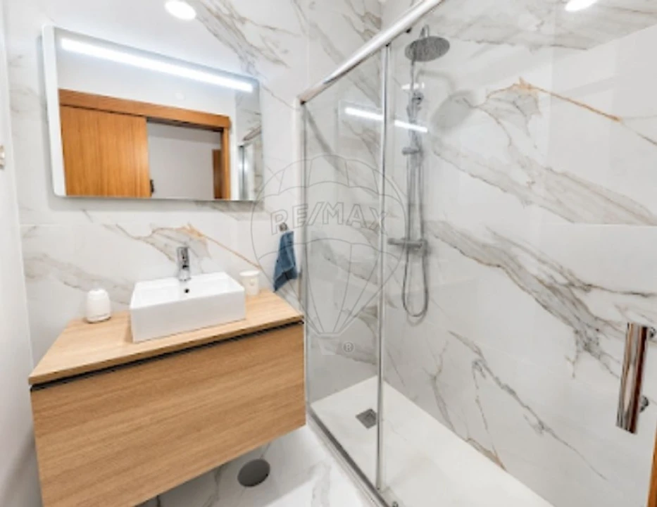 Apartamento T3 para Venda em Pedrouços Foto 1