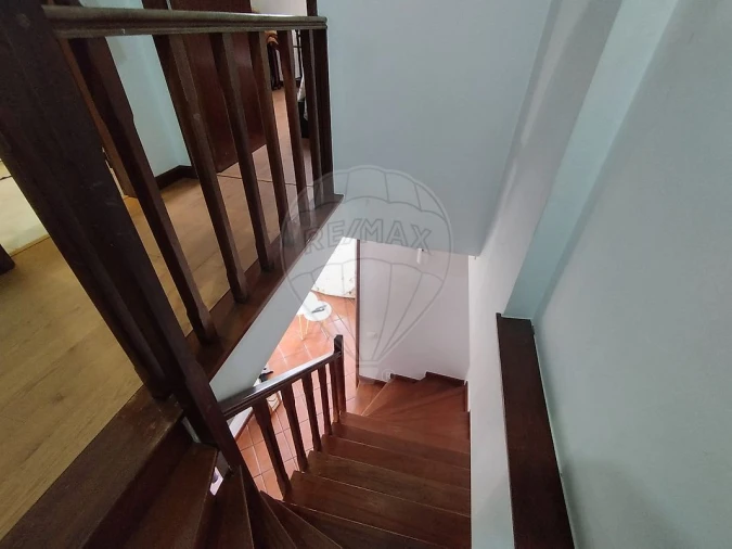 Apartamento T2 para Venda em Sé Nova, Santa Cruz, Almedina e São Bartolomeu Foto 2