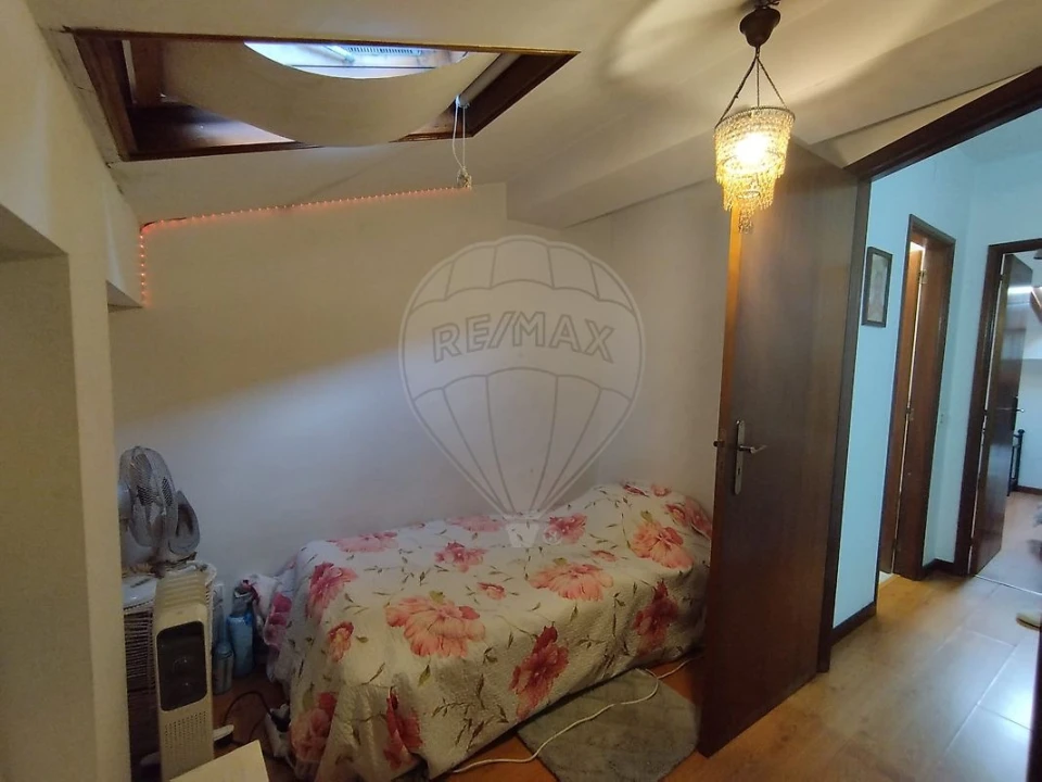 Apartamento T2 para Venda em Sé Nova, Santa Cruz, Almedina e São Bartolomeu Foto 5