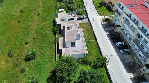 Moradia T4 para Venda em Granja do Ulmeiro