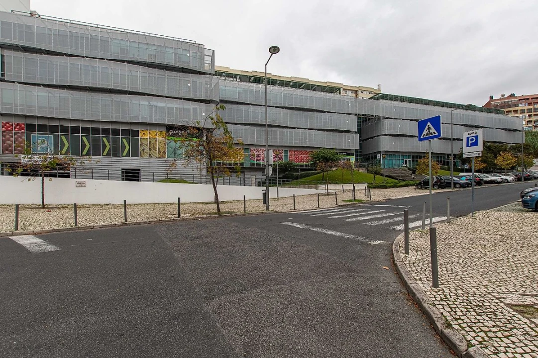 Apartamento T4 para Venda em São Domingos de Benfica Foto 38