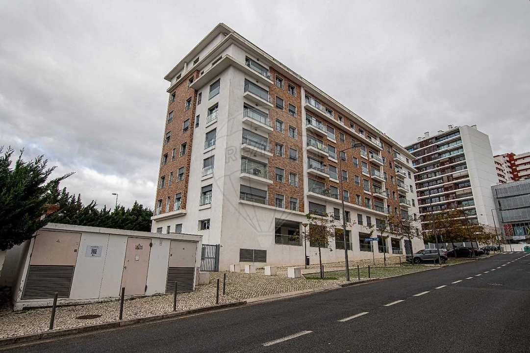 Apartamento T4 para Venda em São Domingos de Benfica Foto 35