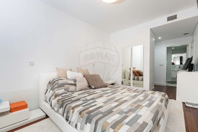 Apartamento T4 para Venda em São Domingos de Benfica