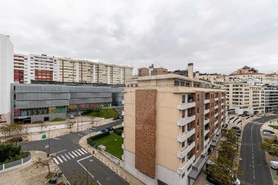 Apartamento T4 para Venda em São Domingos de Benfica
