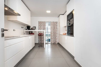 Apartamento T4 para Venda em São Domingos de Benfica