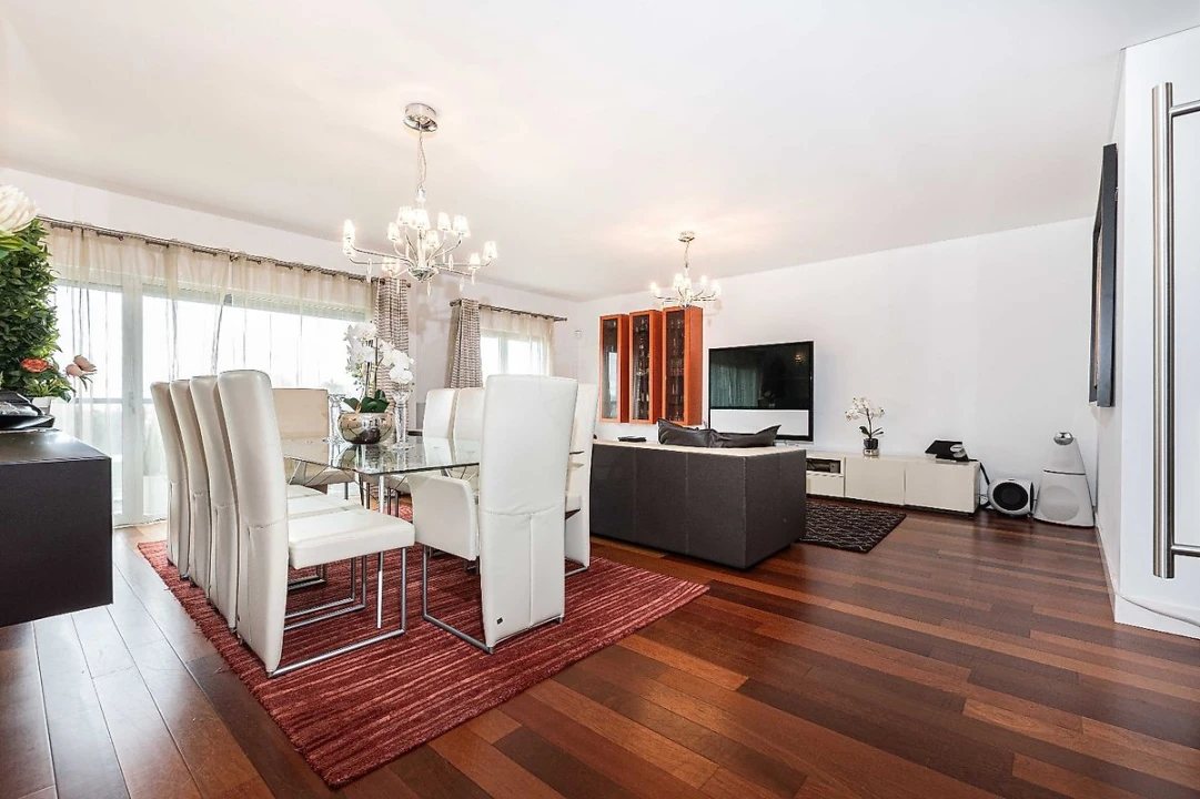 Apartamento T4 para Venda em São Domingos de Benfica Foto 5