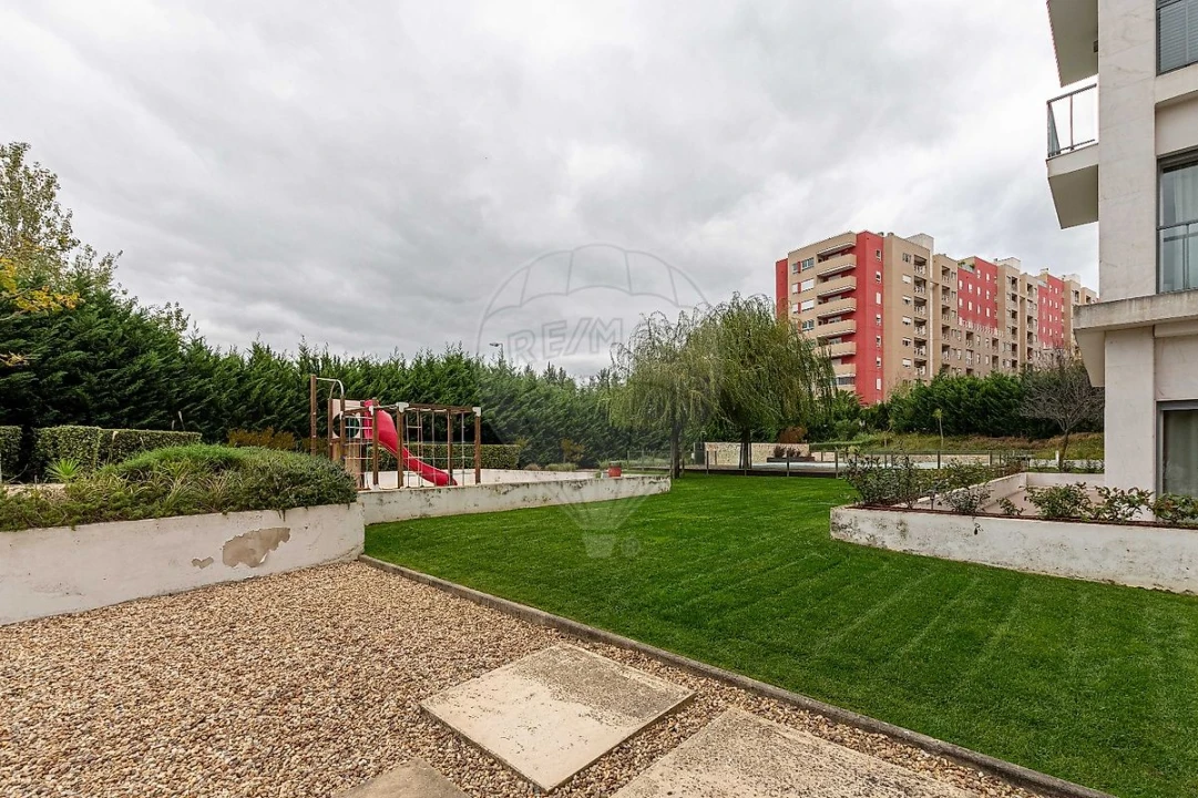 Apartamento T4 para Venda em São Domingos de Benfica Foto 30