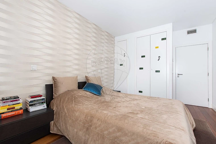 Apartamento T4 para Venda em São Domingos de Benfica Foto 18