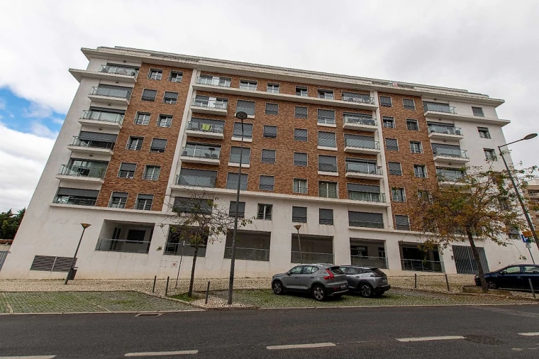 Apartamento T4 para Venda em São Domingos de Benfica Foto 36