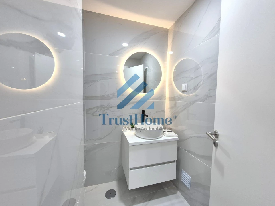 Apartamento T3 para Venda em Benfica Foto 12