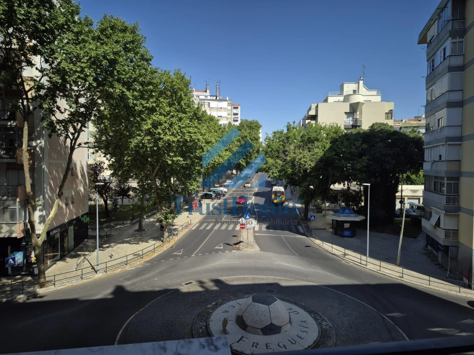 Apartamento T3 para Venda em Benfica Foto 29