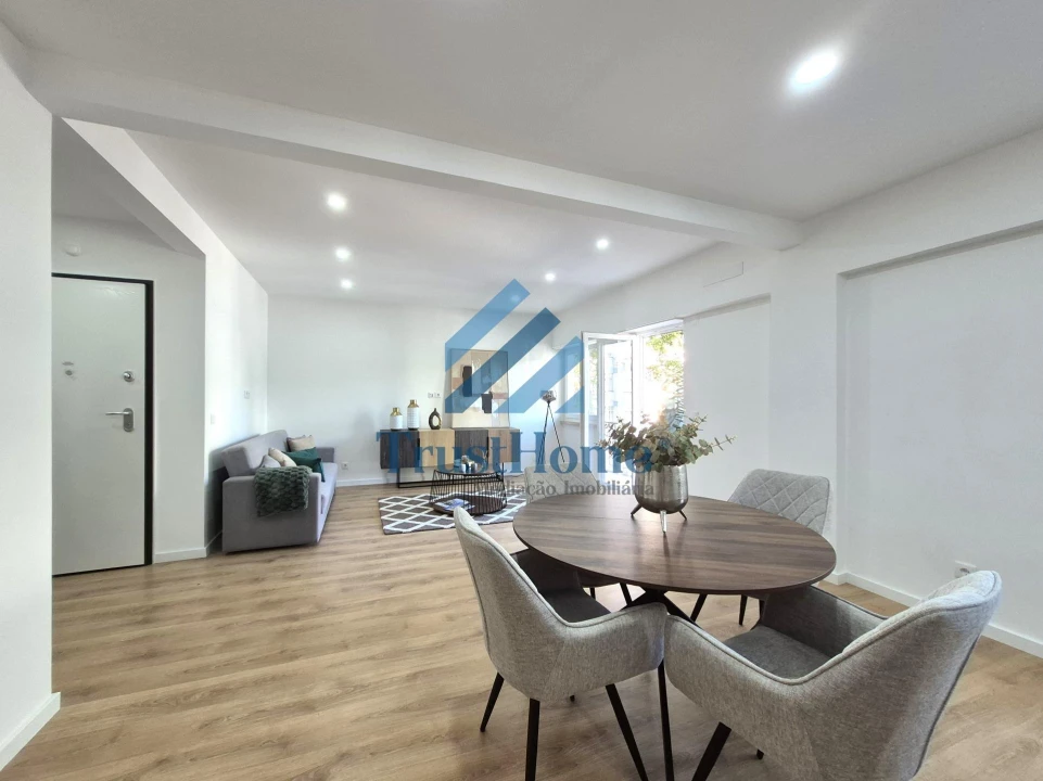Apartamento T3 para Venda em Benfica Foto 9