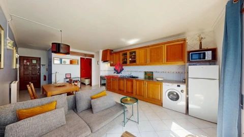 Apartamento T1 para Venda em Lagos (São Sebastião e Santa Maria)