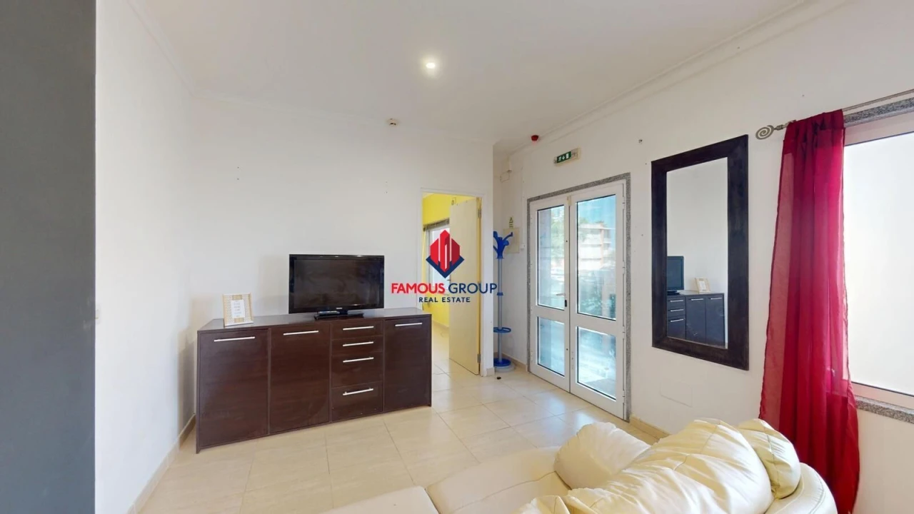 Apartamento T1 para Venda em Alvor Foto 4