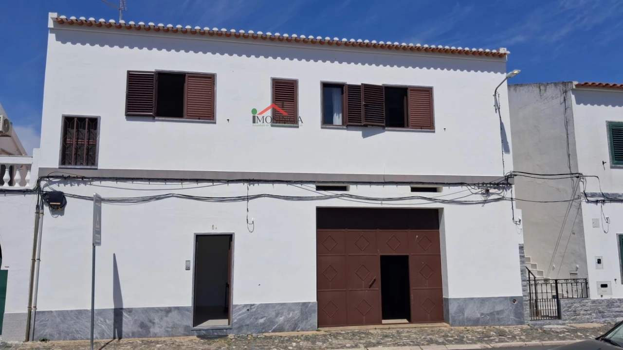 Moradia T4 para Venda em Ferreira do Alentejo e Canhestros Foto 1