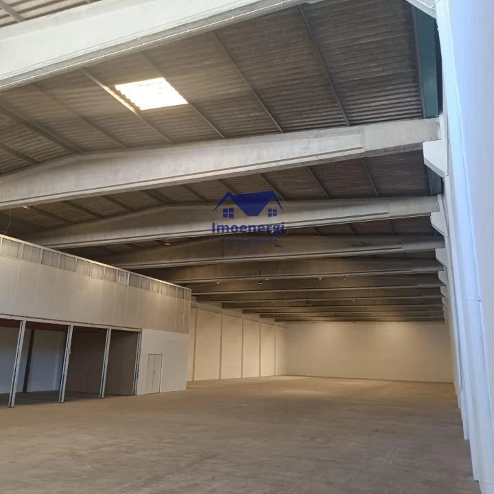 Armazém para Arrendamento em Moreira Foto 4