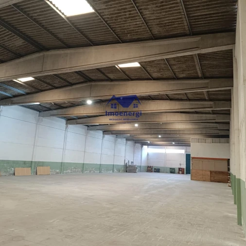 Armazém para Arrendamento em Moreira Foto 2