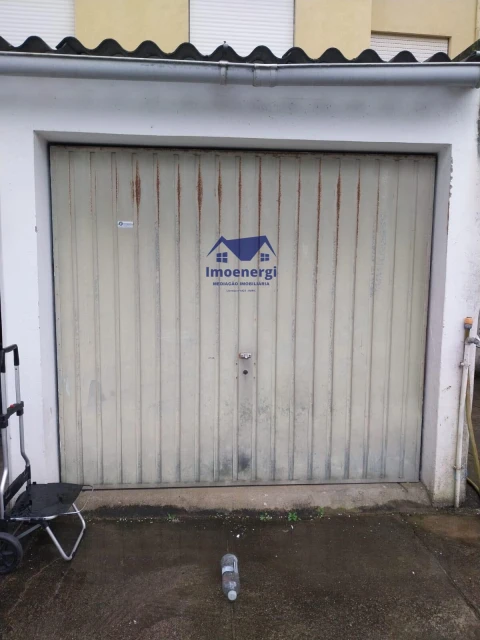Garagem para Venda em Póvoa de Varzim, Beiriz e Argivai
