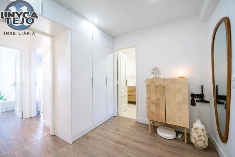 Apartamento T3 para Venda em Carnaxide e Queijas Foto 14