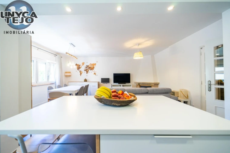 Apartamento T3 para Venda em Carnaxide e Queijas Foto 5