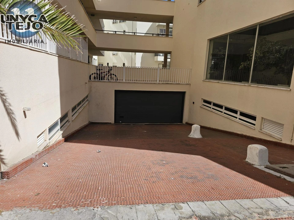 Garagem para Venda em Costa da Caparica Foto 9