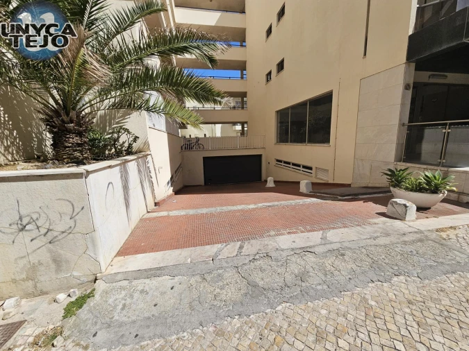 Garagem para Venda em Costa da Caparica Foto 10