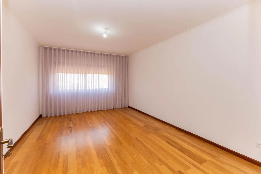 Apartamento T2 para Venda em Fânzeres e São Pedro da Cova Foto 14