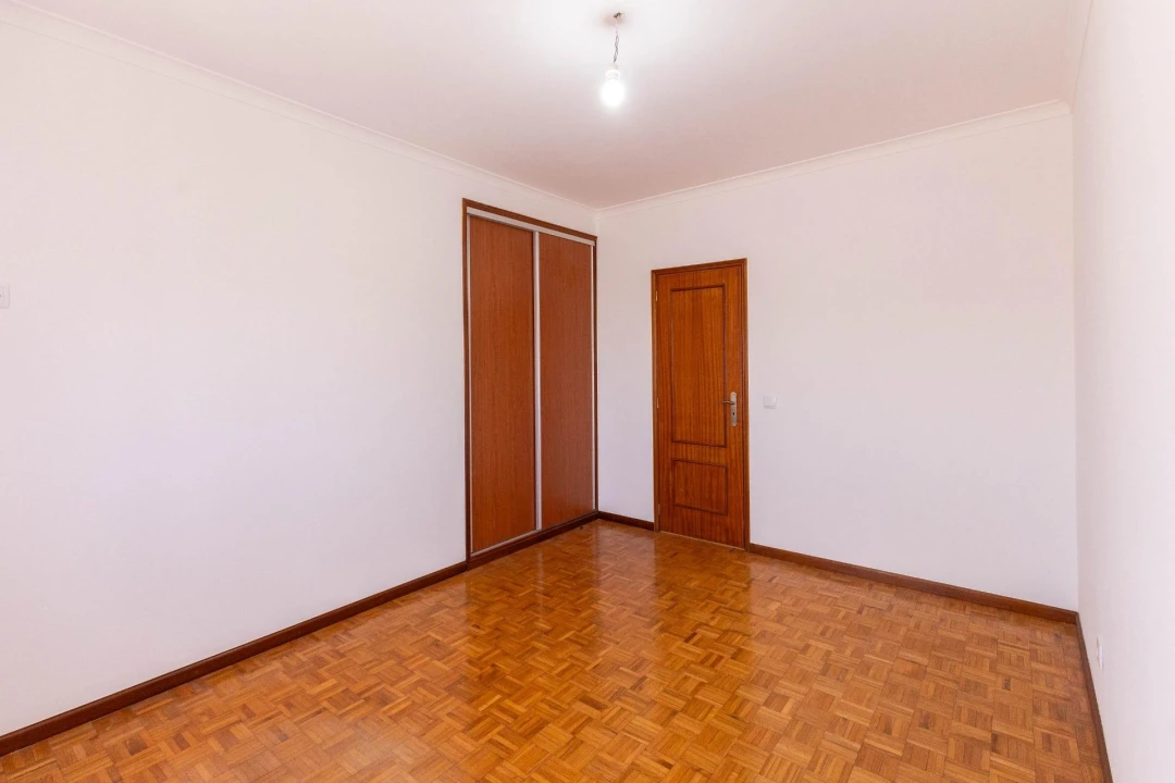 Apartamento T2 para Venda em Fânzeres e São Pedro da Cova Foto 22