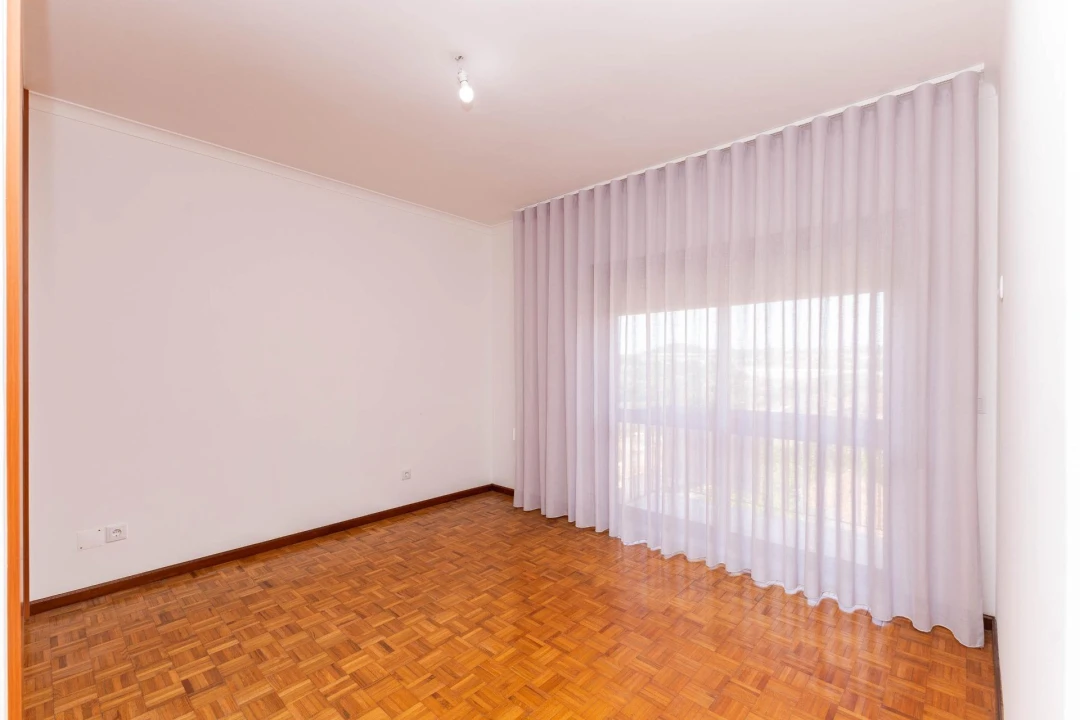 Apartamento T2 para Venda em Fânzeres e São Pedro da Cova Foto 26