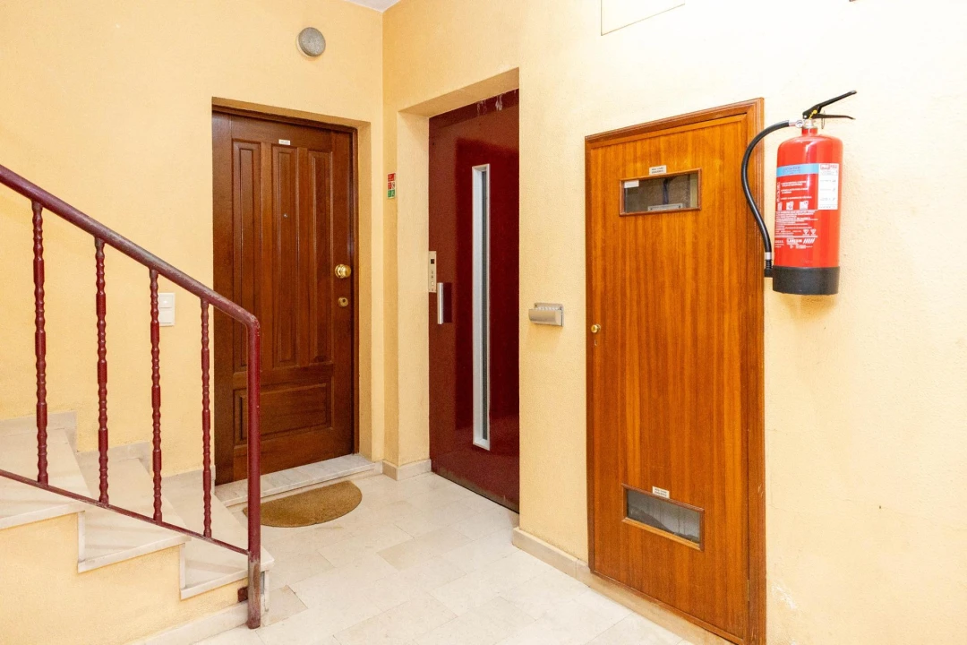 Apartamento T2 para Venda em Fânzeres e São Pedro da Cova Foto 5