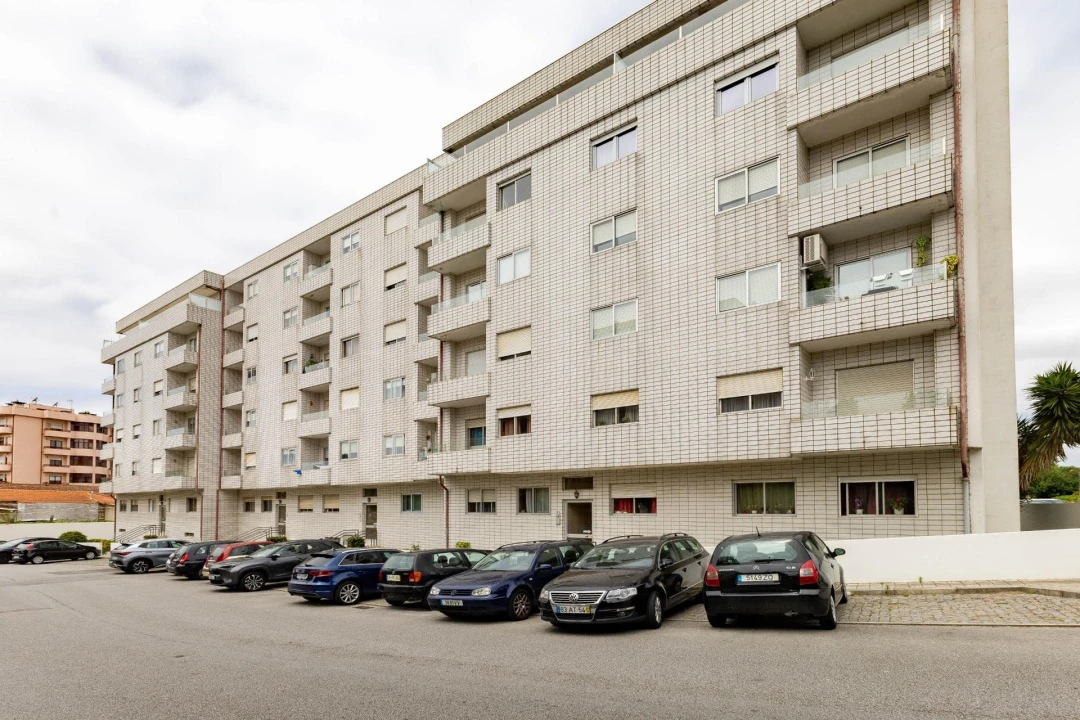 Apartamento T2 para Venda em Rio Tinto Foto 31