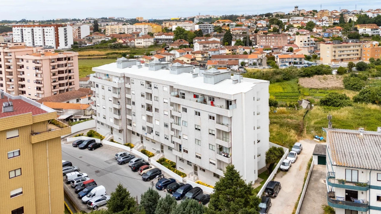 Apartamento T2 para Venda em Rio Tinto Foto 33