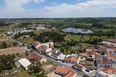 Armazém para Venda em Azambuja