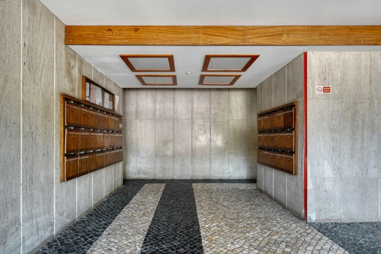 Apartamento T2 para Venda em Massamá e Monte Abraão Foto 24