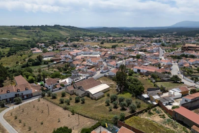 Armazém para Venda em Azambuja