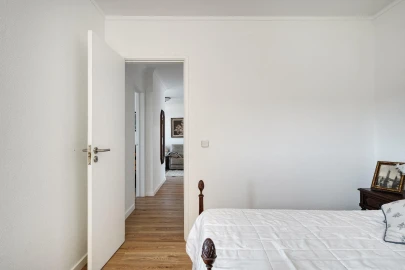Apartamento T2 para Venda em Massamá e Monte Abraão