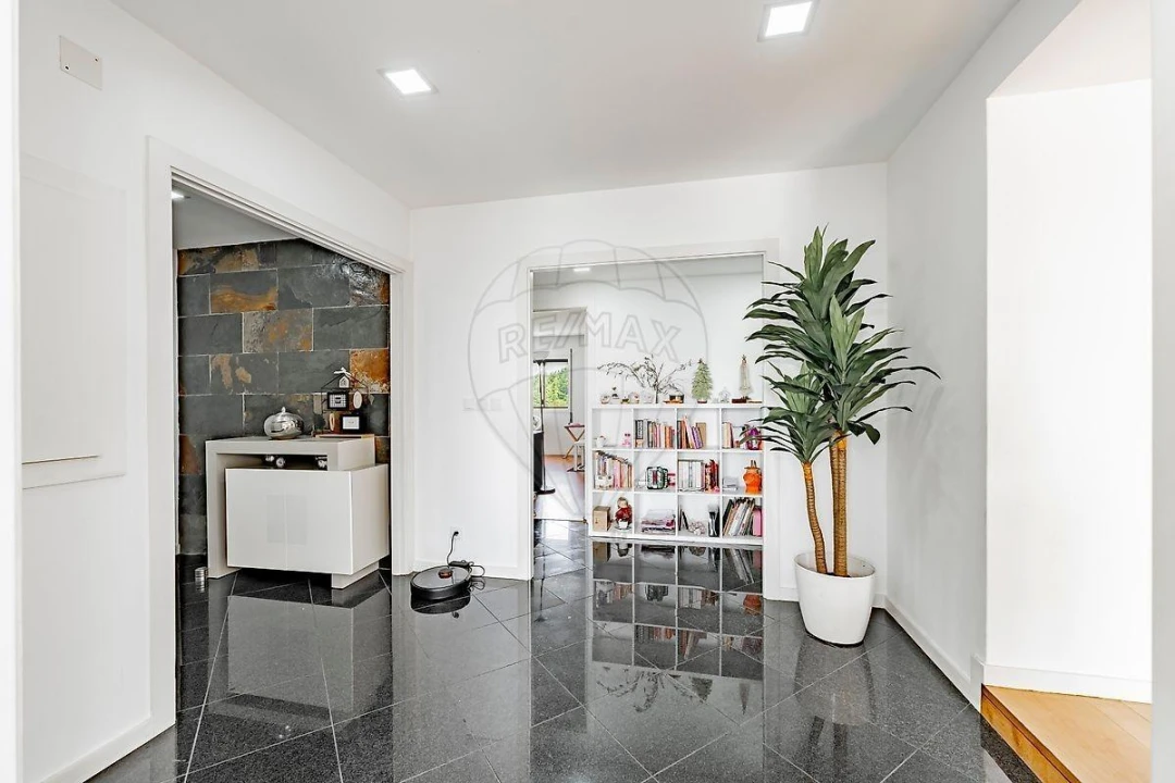 Apartamento T4 para Venda em Arcozelo Foto 18