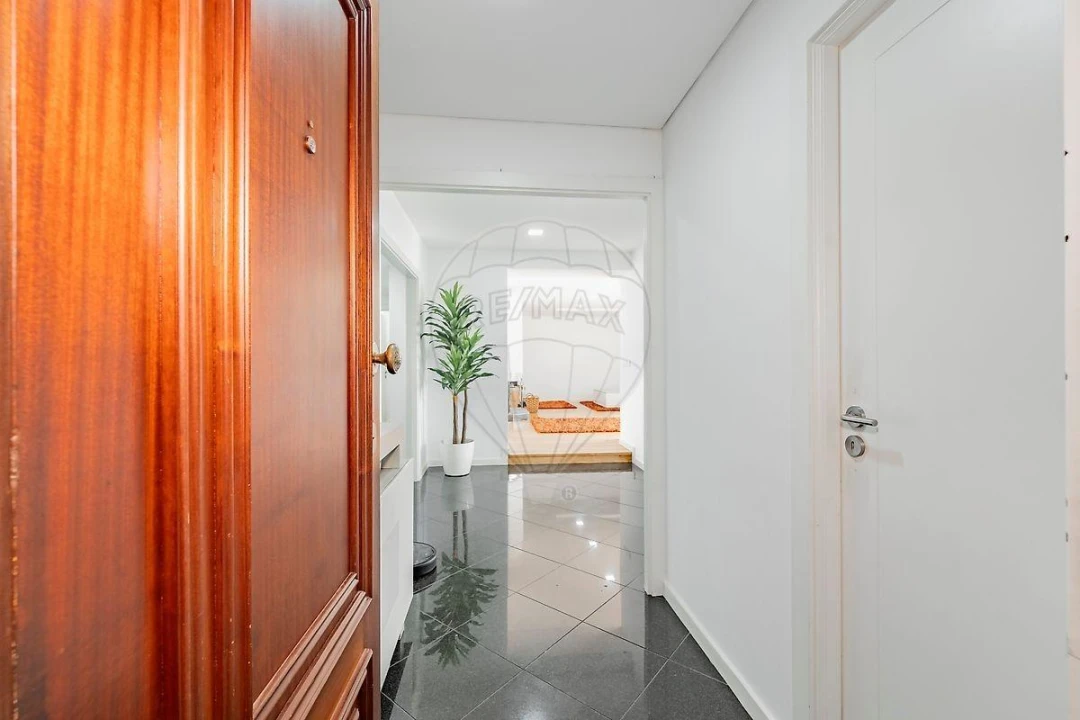 Apartamento T4 para Venda em Arcozelo Foto 19