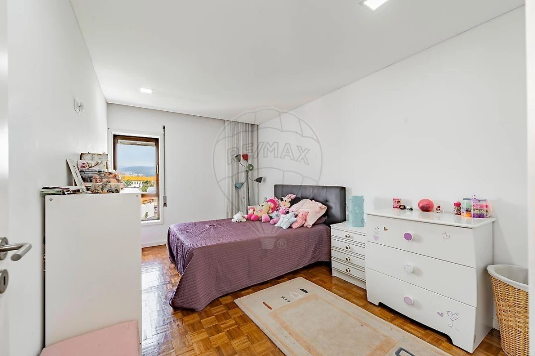 Apartamento T4 para Venda em Arcozelo Foto 22