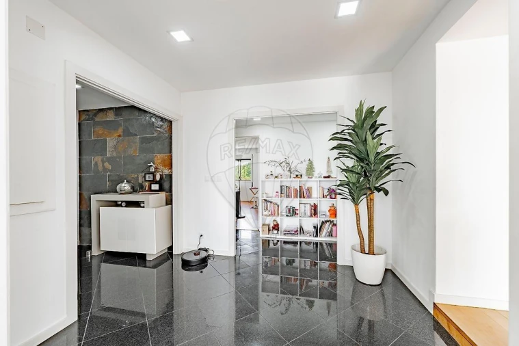 Apartamento T4 para Venda em Arcozelo Foto 18