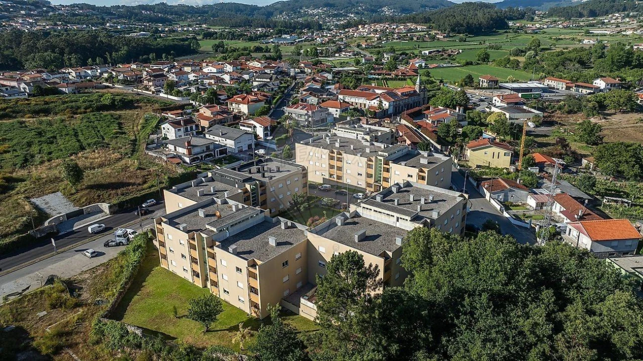 Apartamento T3 para Venda em Vila Nova de Famalicão e Calendário Foto 19